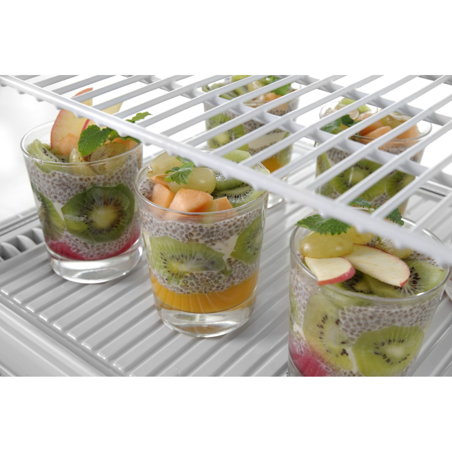Vitrine de table réfrigérée positive 3 étagères 68L HENDI-mondialchr.com