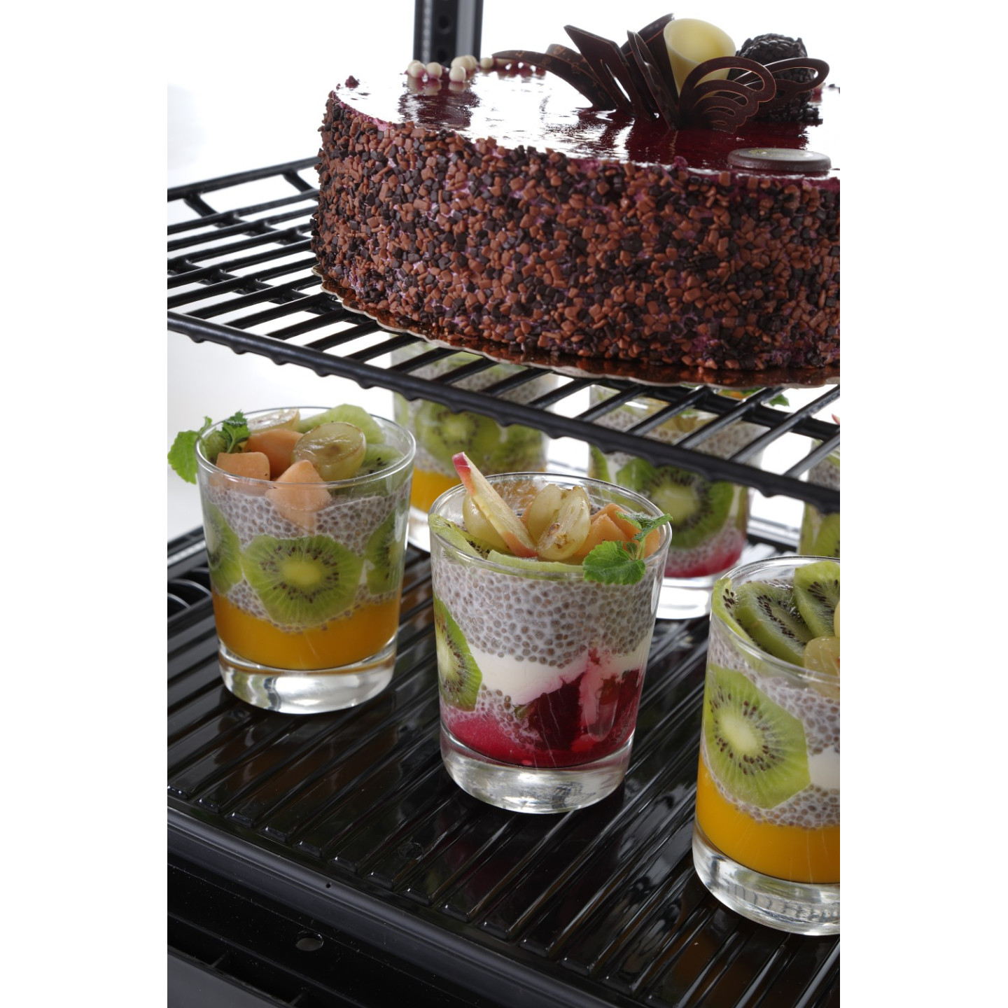Vitrine de table réfrigérée positive 3 étagères 78L HENDI-mondialchr.com