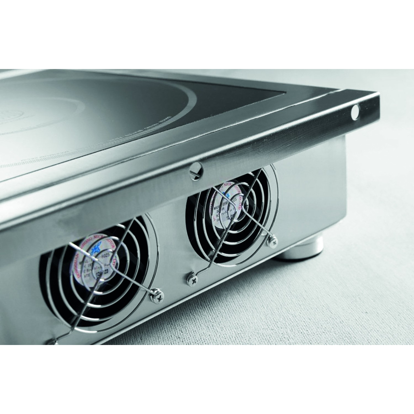 Plaque de cuisson à induction modèle 3500 D HENDI-mondialchr.com