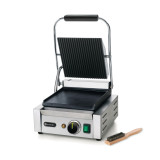 Grill de contact demi rainuré demi lisse 220x230mm HENDI-mondialchr.com