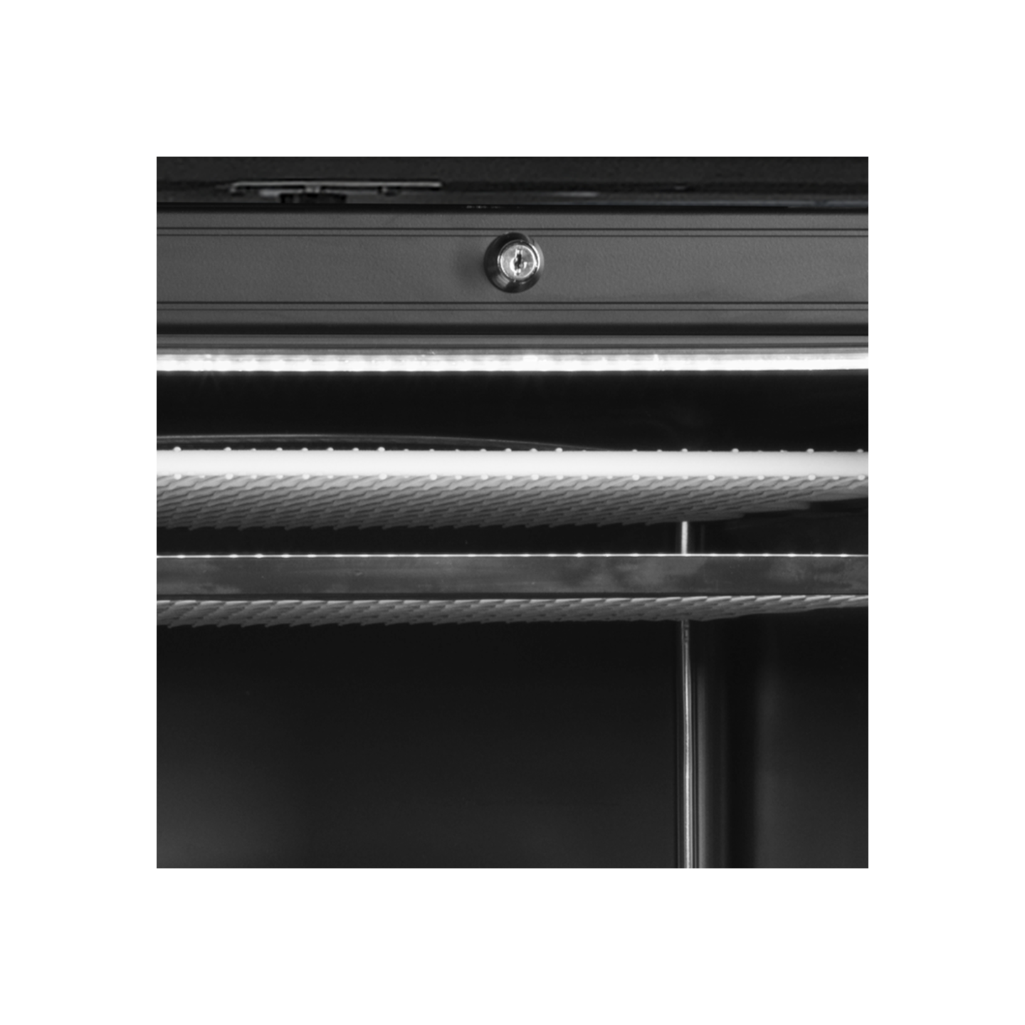 Congélateur vertical 1 porte vitrée UFSC371GCP Black TEFCOLD -mondialchr.com