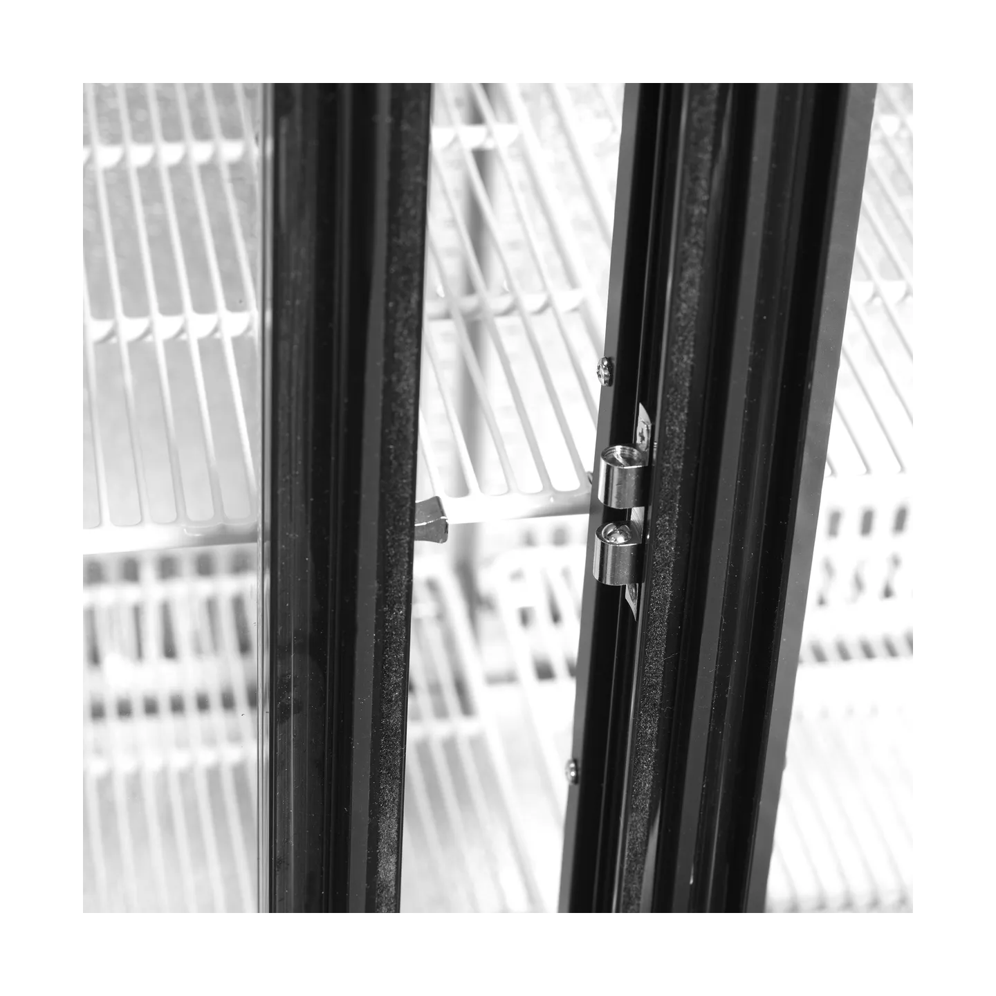 Arrière bar réfrigéré 2 portes DB201S noir 45363 TEFCOLD-mondialchr.com