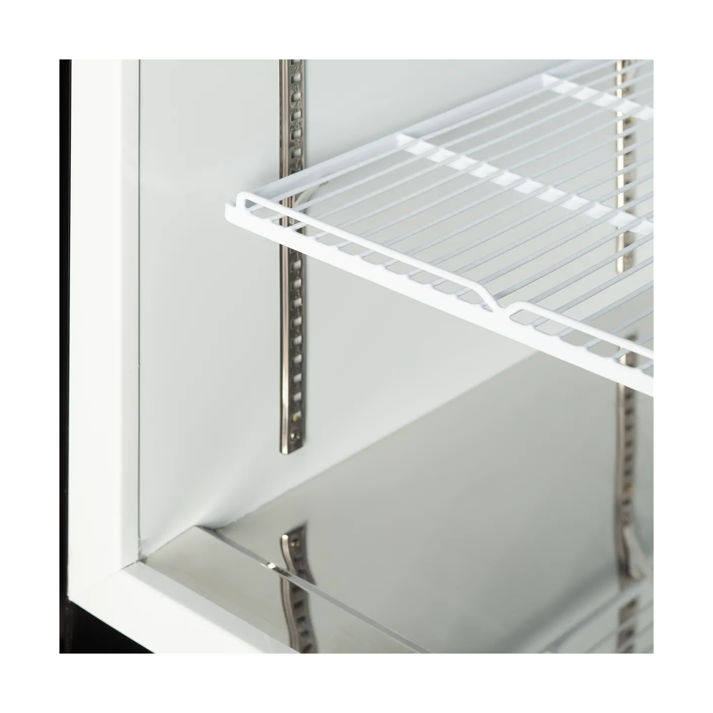Congélateur vertical vitré Atom Maxi F3DB ( 1563 / 1090L) Noir 47533 TEFCOLD-mondialchr.com