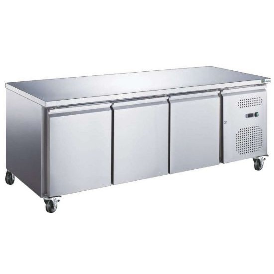Table réfrigéreé patissiere dessus inox 3 portes AA38PP AFI-mondialchr.com
