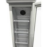 Réfrigérateur Porte en Verre Étroit Combisteel 7455.1385-mondialchr.com