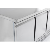 Table réfrigérée 3 portes L1365 mm Combisteel 7950.0112–mondialchr.com