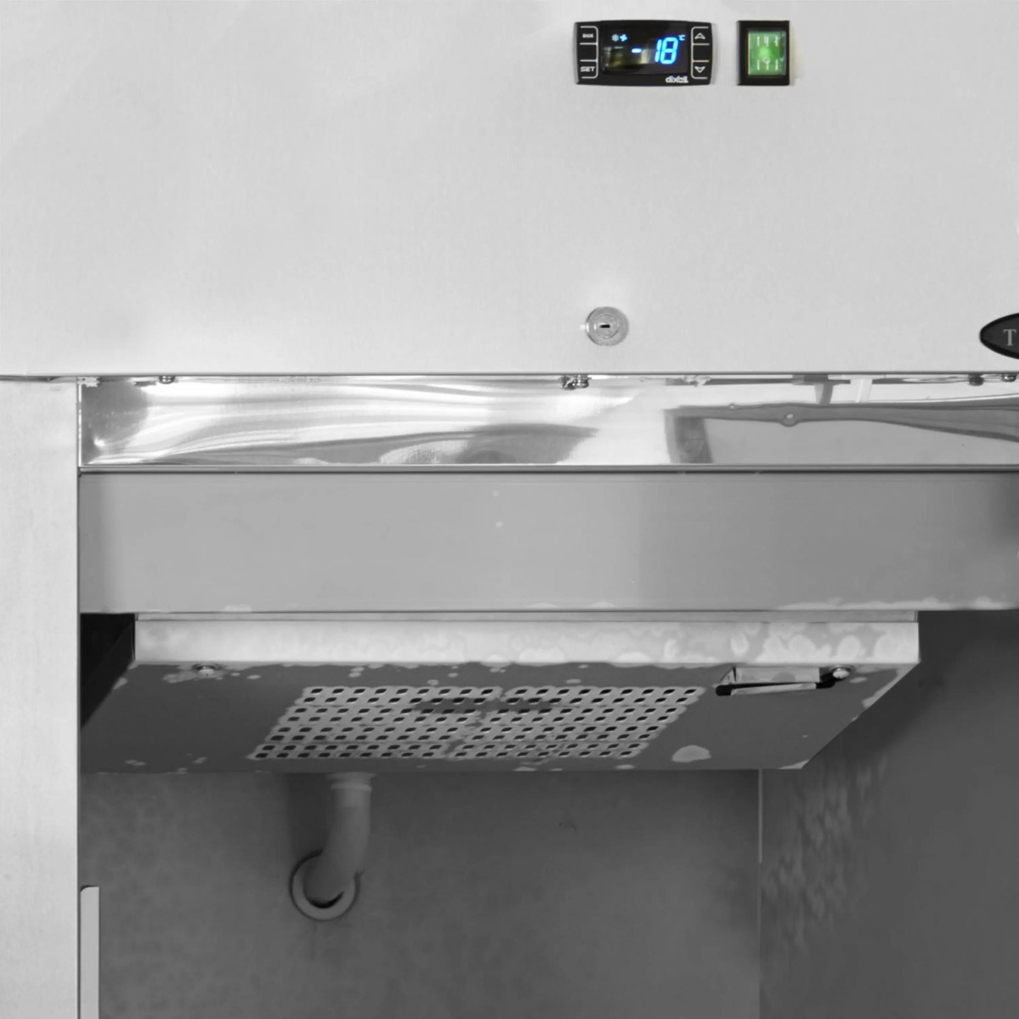 Réfrigérateur vertical L680 mm Inox Pro TEFCOLD 16556 – mondialchr.com