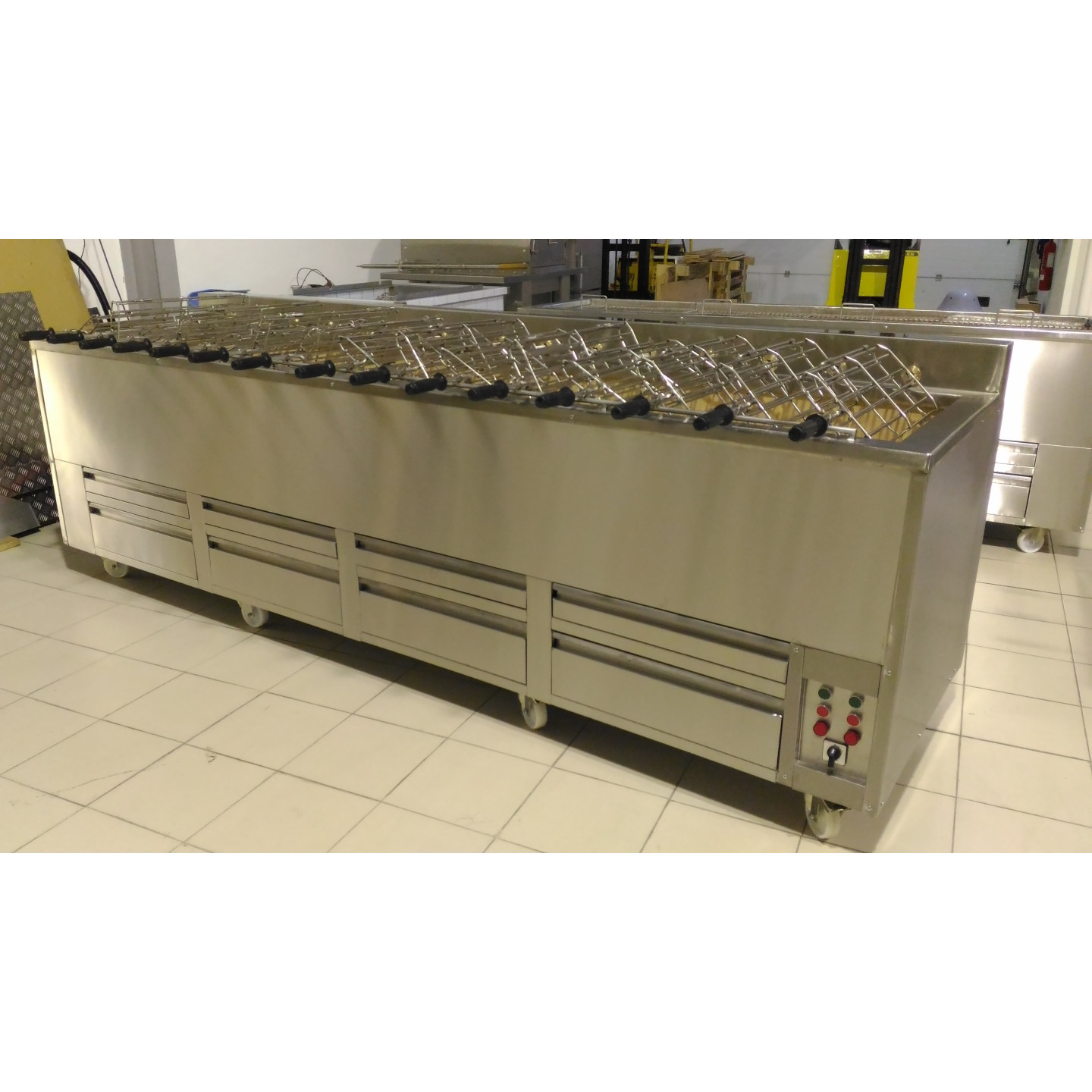 Barbecue Portugais au charbon de bois 15 Grilles rotative-mondialchr.com