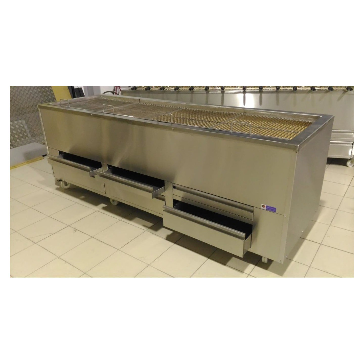 Barbecue Portugais au charbon de bois 4 Grilles fixes-mondialchr.com